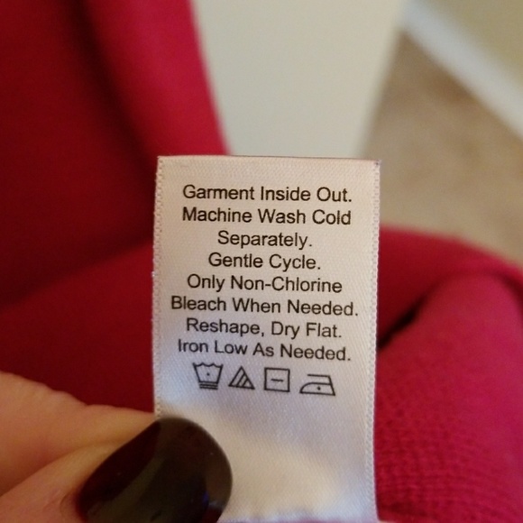 Red tunic - Picture 4 of 4